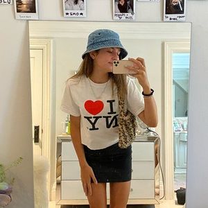 Meet your Posher, Chloe